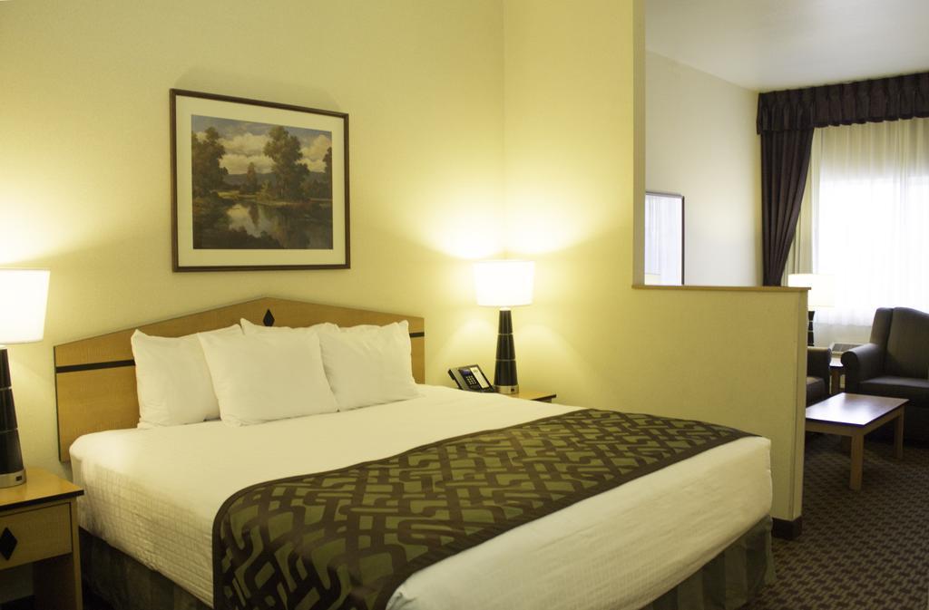 Crystal Inn Hotel & Suites - Грейт-Фолс Номер фото
